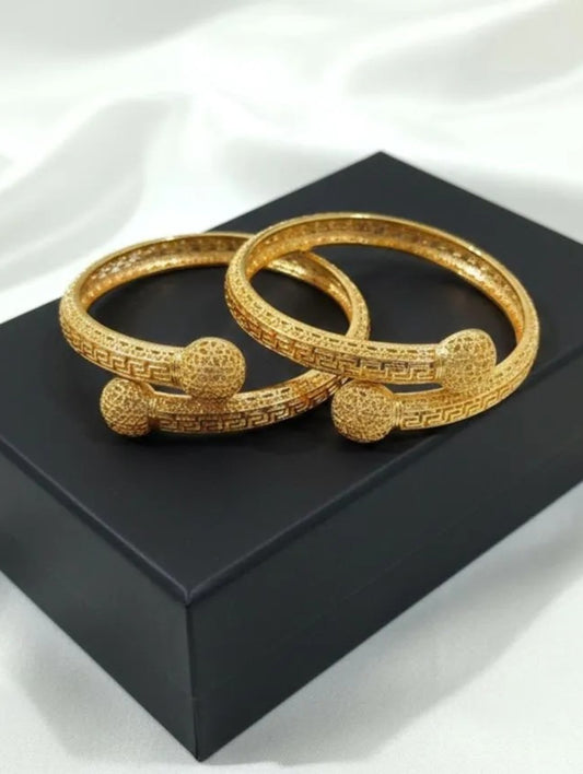 Golden Kara Bangle Set – Elegant Alloy Bangles (2 Pcs)